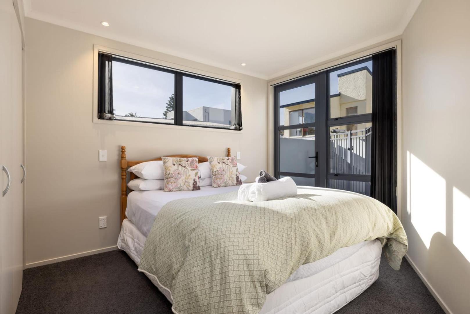 Pacific Escape - Downtown, Beach & Sea Views Mount Maunganui Exterior foto